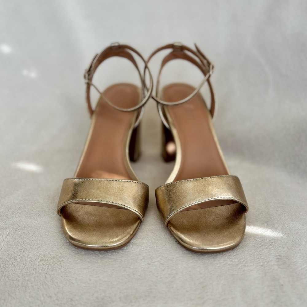 Elegant Gold Women's Heels